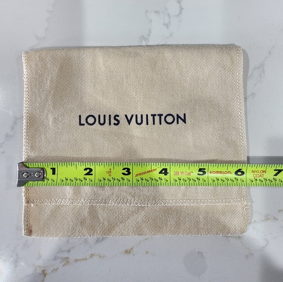 Louis Vuitton box and dust bag - Picture 6 of 6